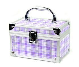 天龍鋁合金箱包廠 專業(yè)定制多樣化鋁合金包裝解決方案